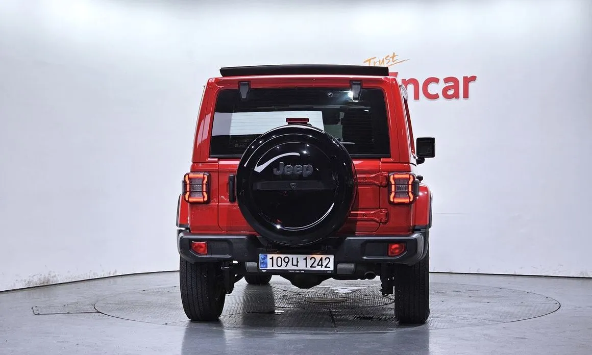 Jeep Wrangler 2023 из KR, фото 6