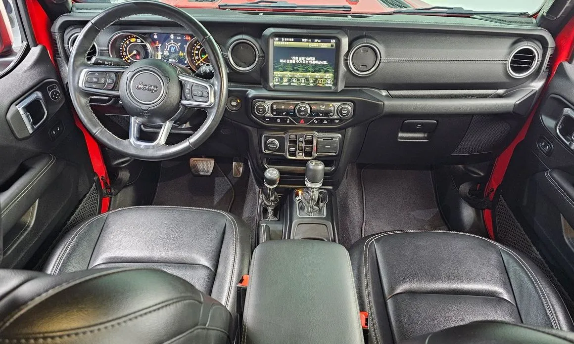 Jeep Wrangler 2023 из KR, фото 10