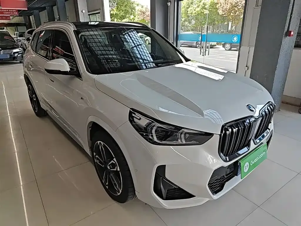 BMW X1 — фото 5