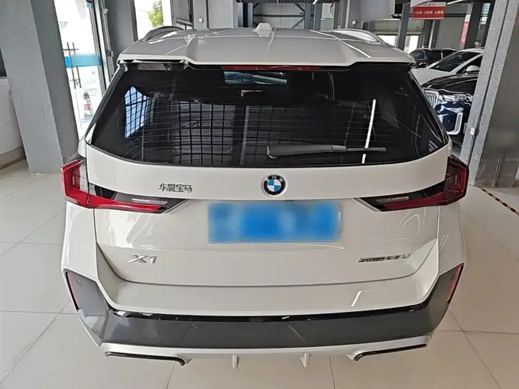 BMW X1 — фото 4