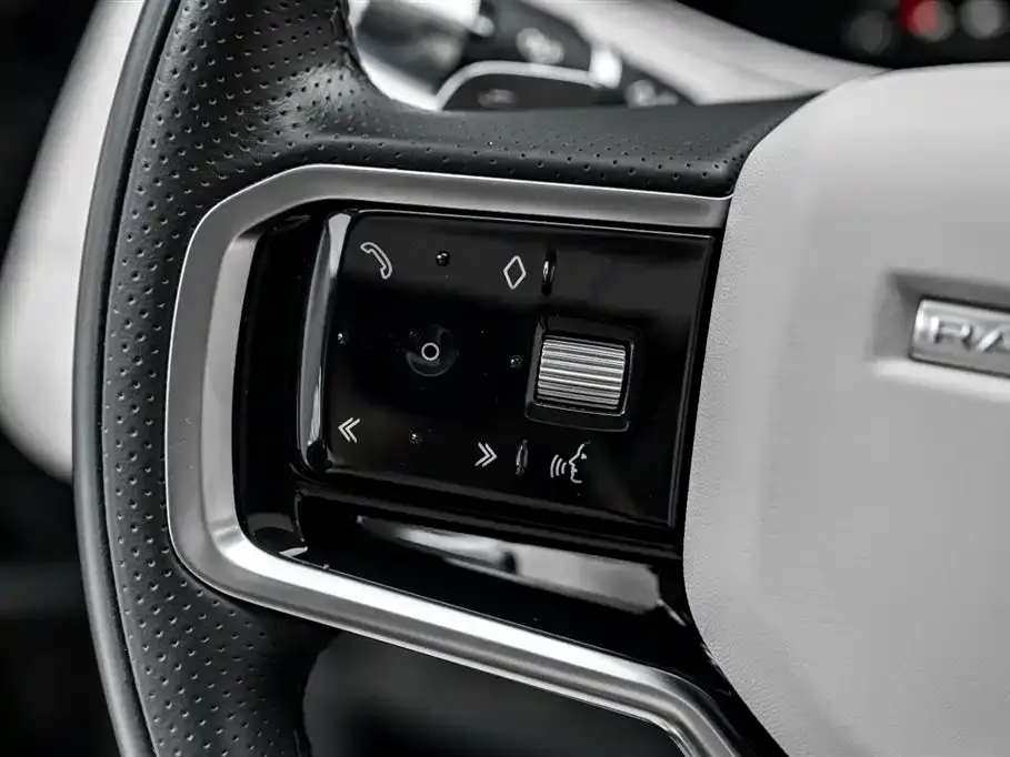 Land Rover Evoque — фото 10