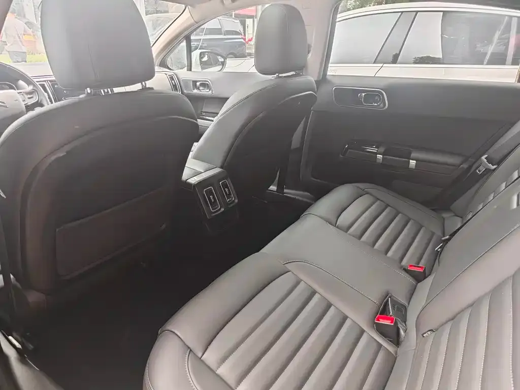 Citroen C6 2023 из CN, фото 2