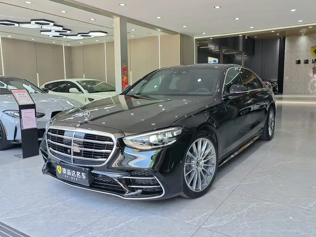 Mercedes-Benz S-Class — фото 1