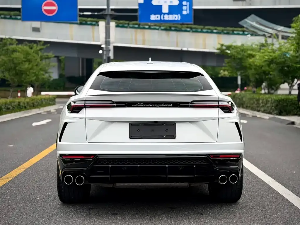 Lamborghini Urus 2022 из CN, фото 2