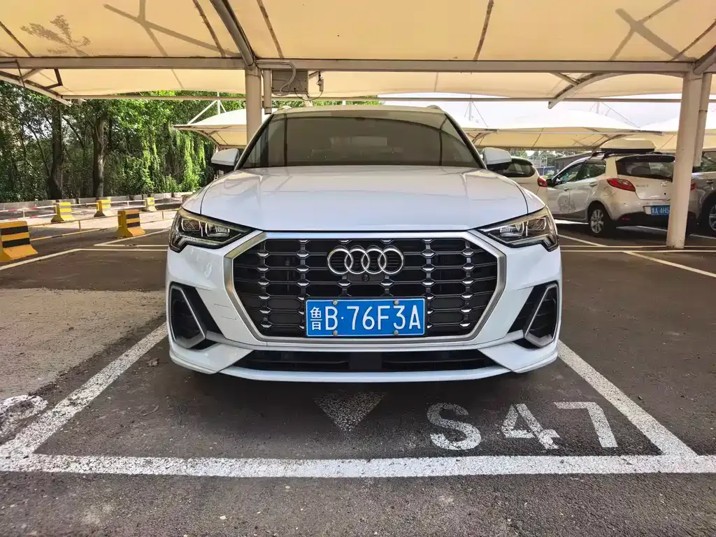 Audi Q3 — фото 10