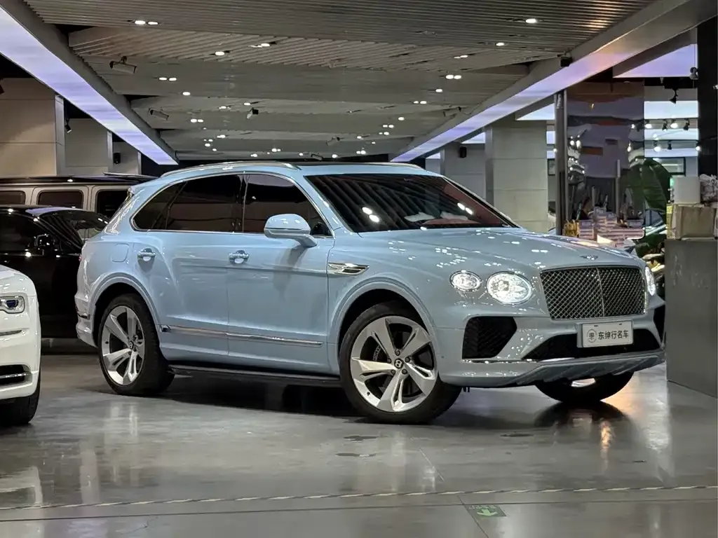 Bentley Bentayga — фото 7