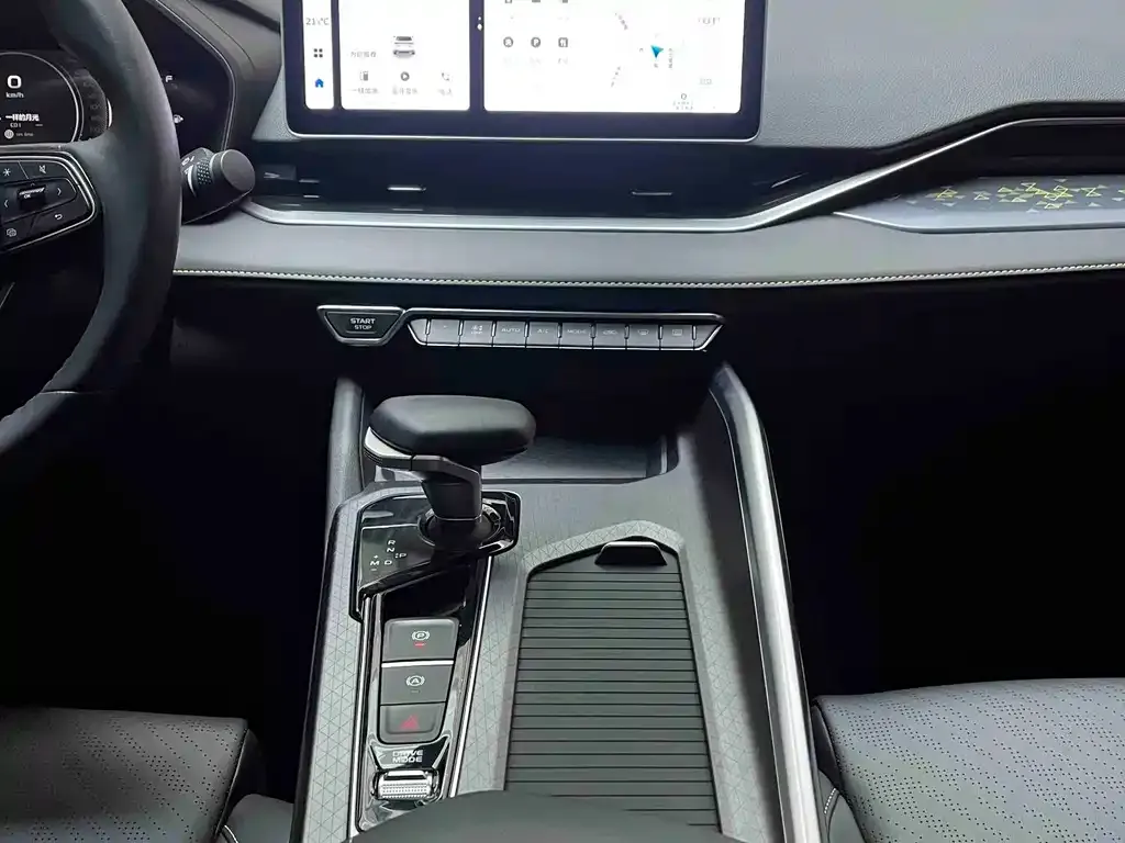 Geely Xingrui 2023 из CN, фото 4
