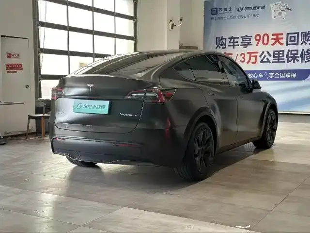 Tesla Model Y — фото 5