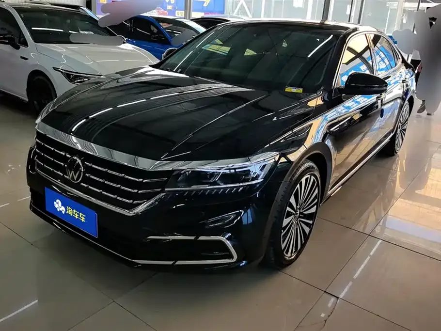 Volkswagen Passat — фото 1
