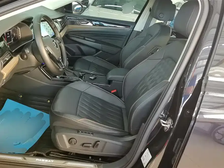 Volkswagen Passat — фото 8