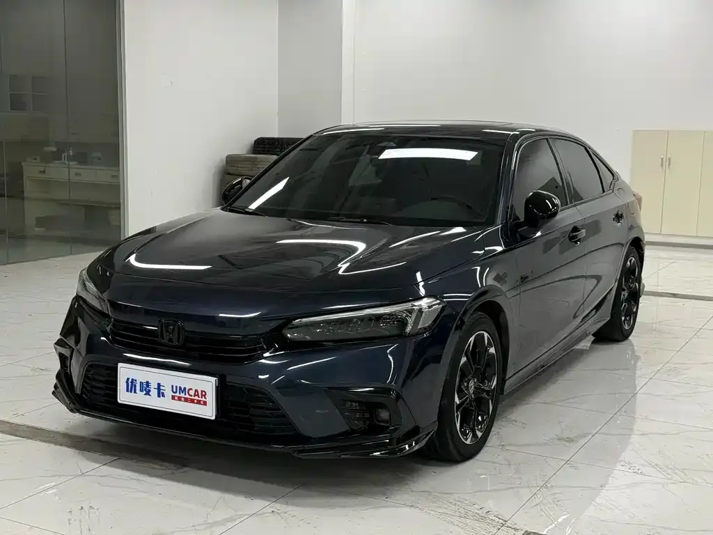 Honda Civic — фото 1