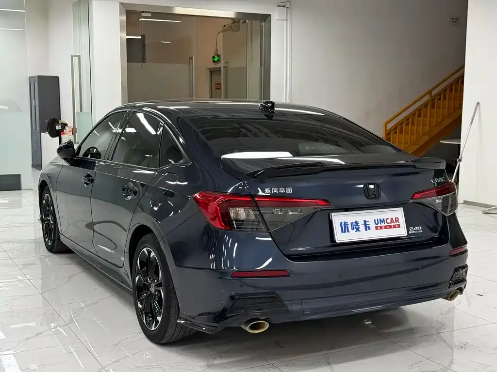 Honda Civic — фото 4