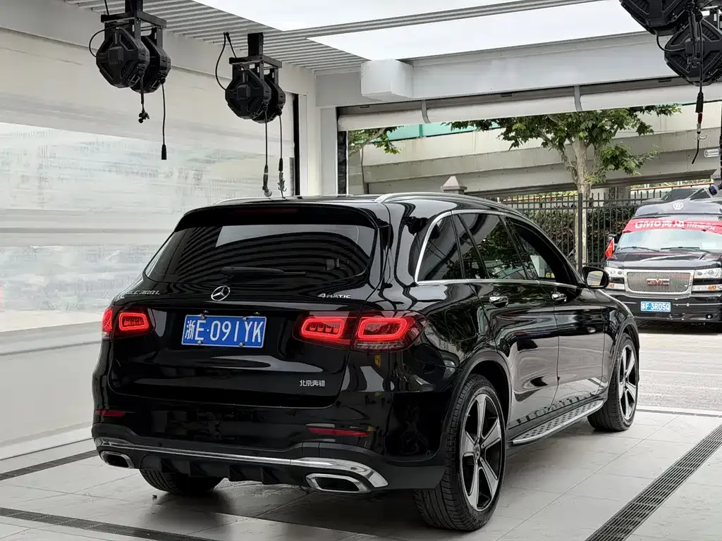 Mercedes-Benz GLC — фото 10