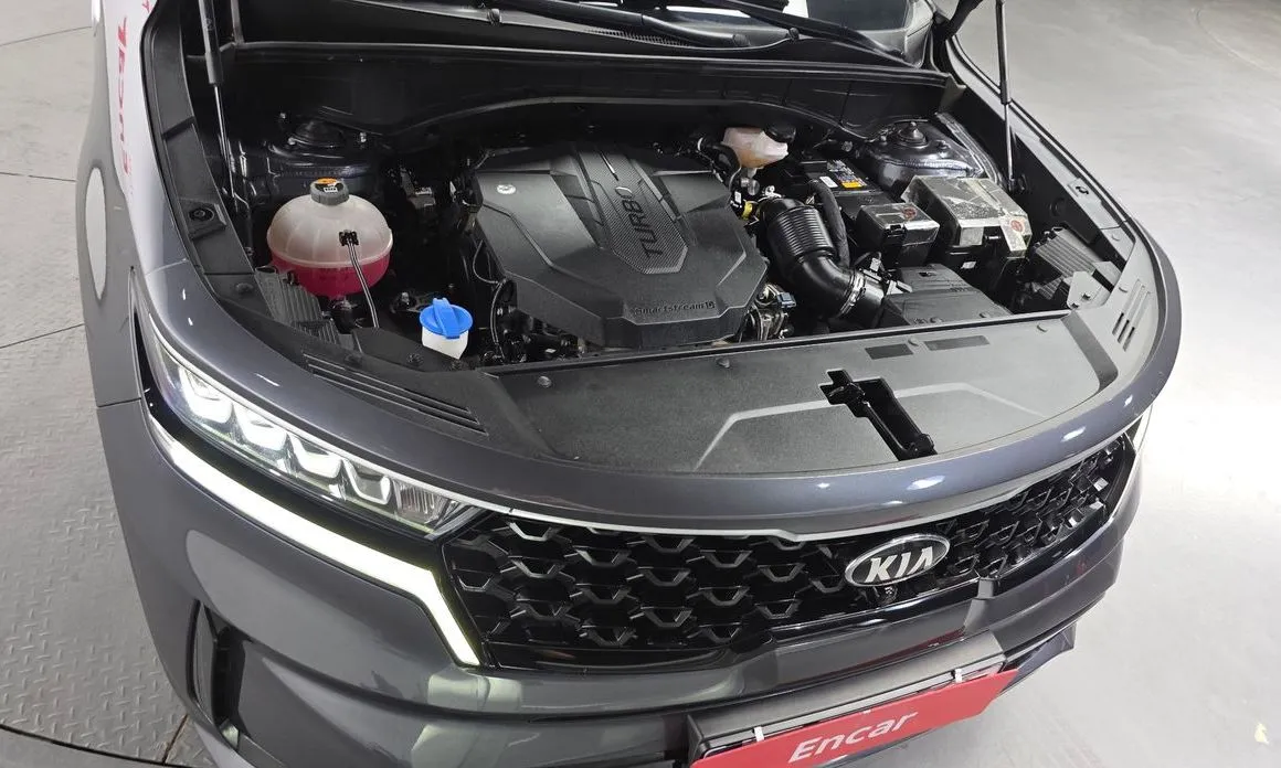 Kia Sorento — фото 8