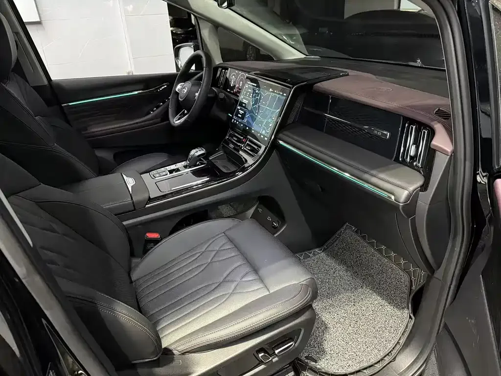 GAC Motor Trumpchi M8 — фото 6