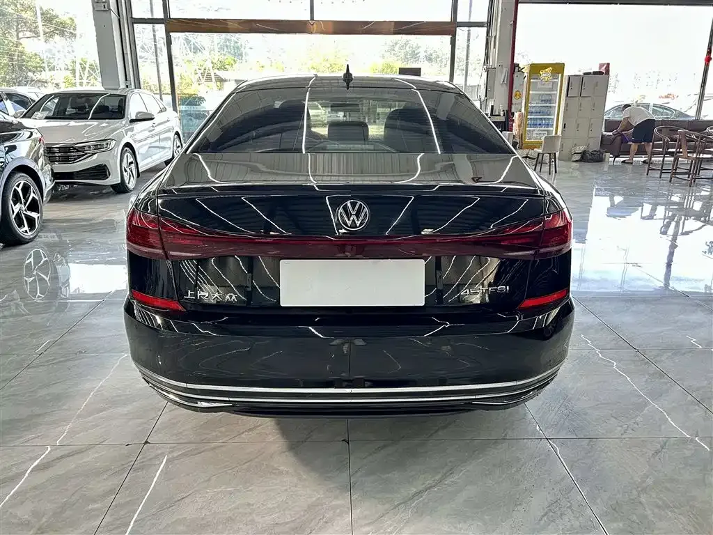 Volkswagen Passat — фото 5