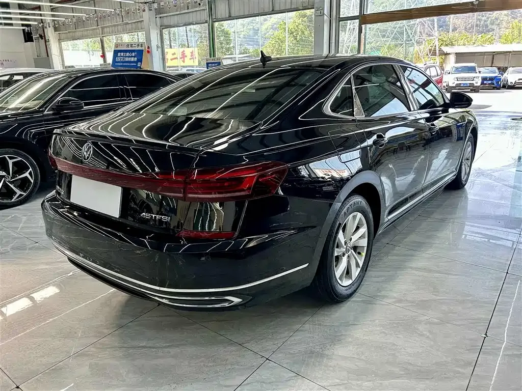 Volkswagen Passat — фото 9