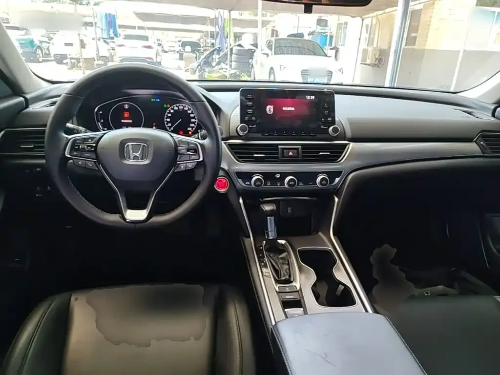 Honda Accord — фото 7