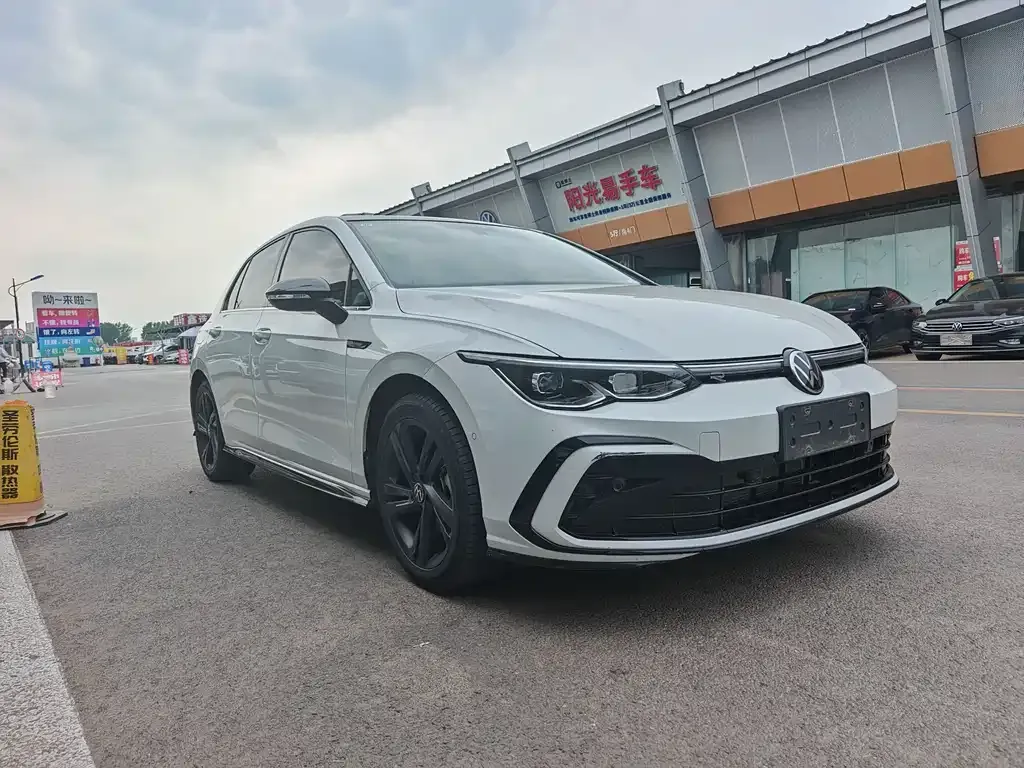 Volkswagen Golf 2022 из CN, фото 9