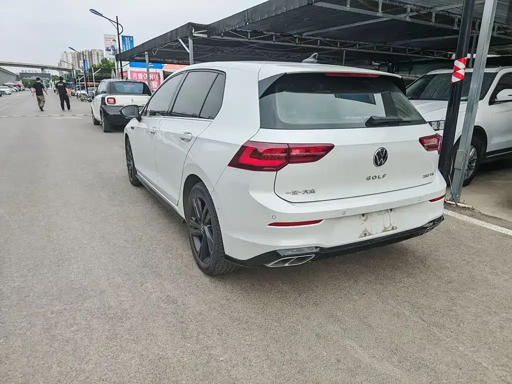 Volkswagen Golf 2022 из CN, фото 4