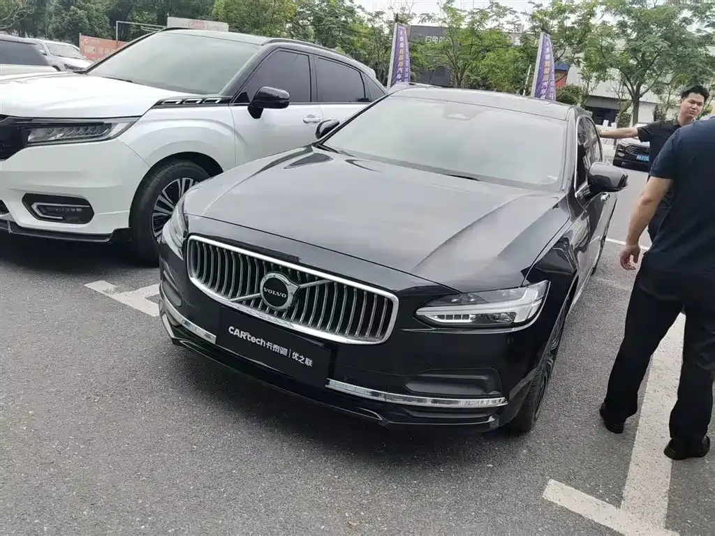 Volvo S90 — фото 4