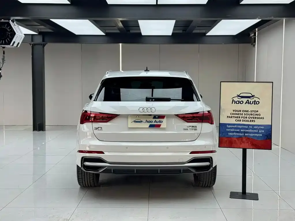 Audi Q3 2023 из CN, фото 2