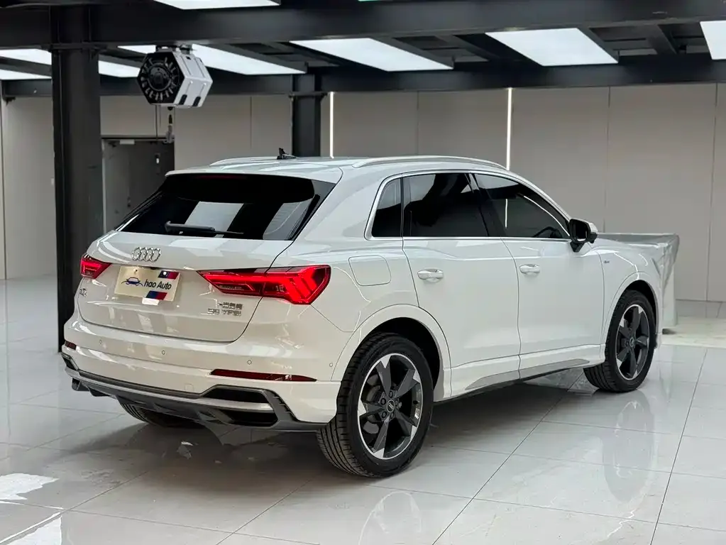 Audi Q3 2023 из CN, фото 7