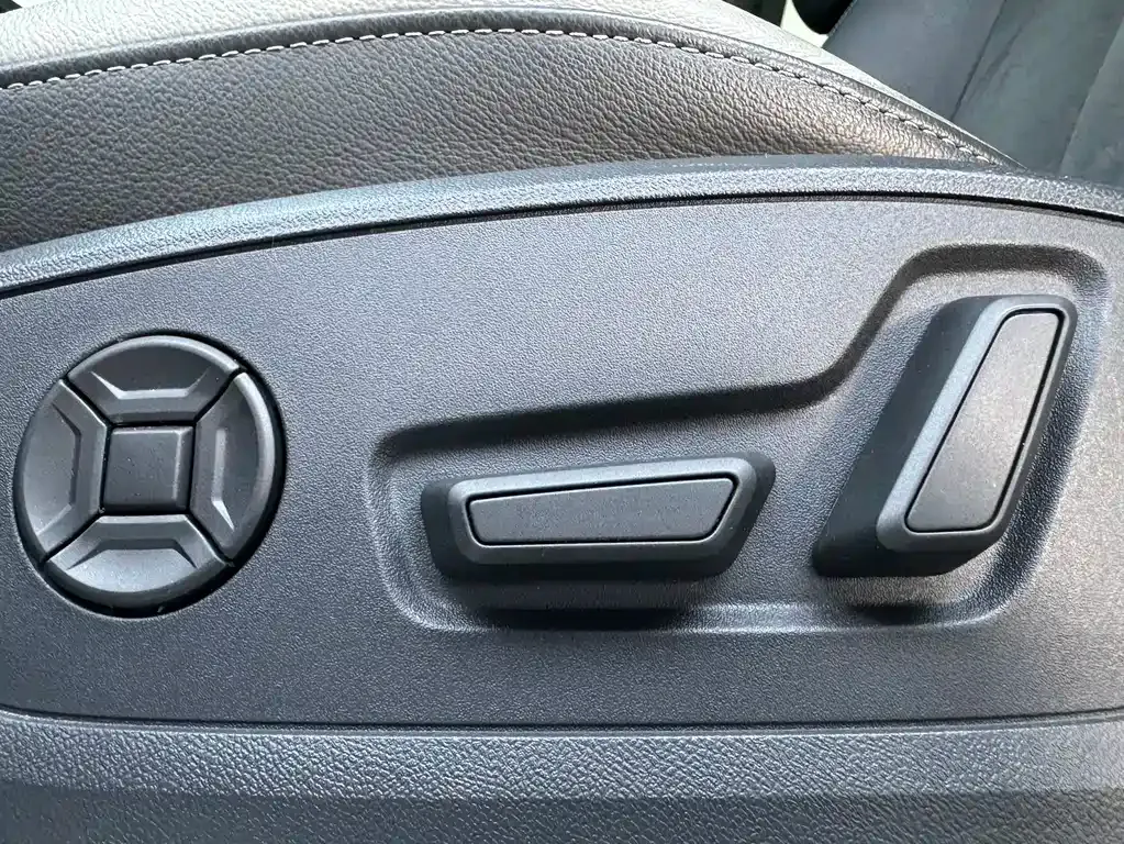 Audi Q3 2023 из CN, фото 10