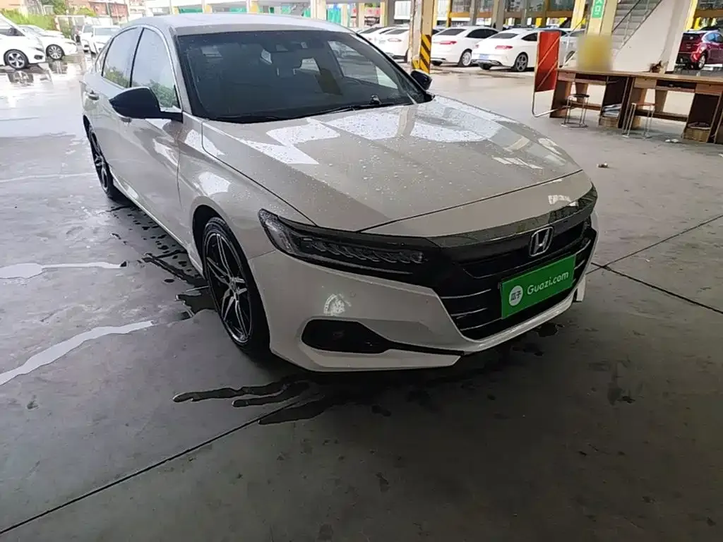 Honda Accord — фото 4