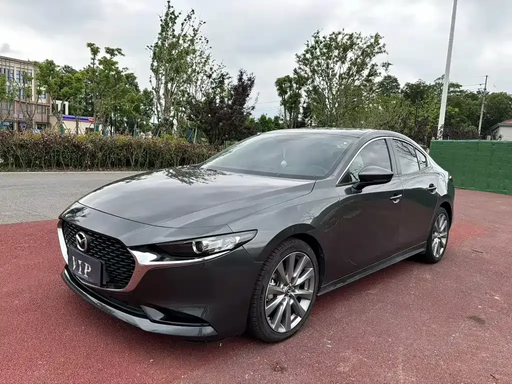 Mazda 3 Axela — фото 1