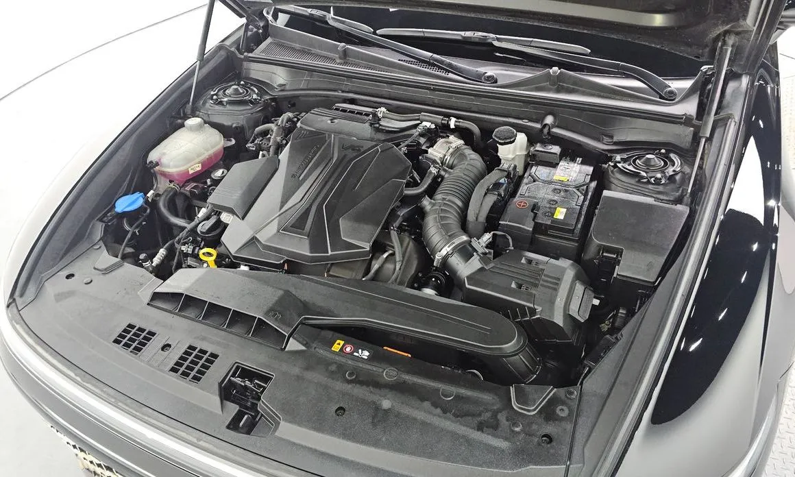 Hyundai Grandeur 2023 из KR, фото 9