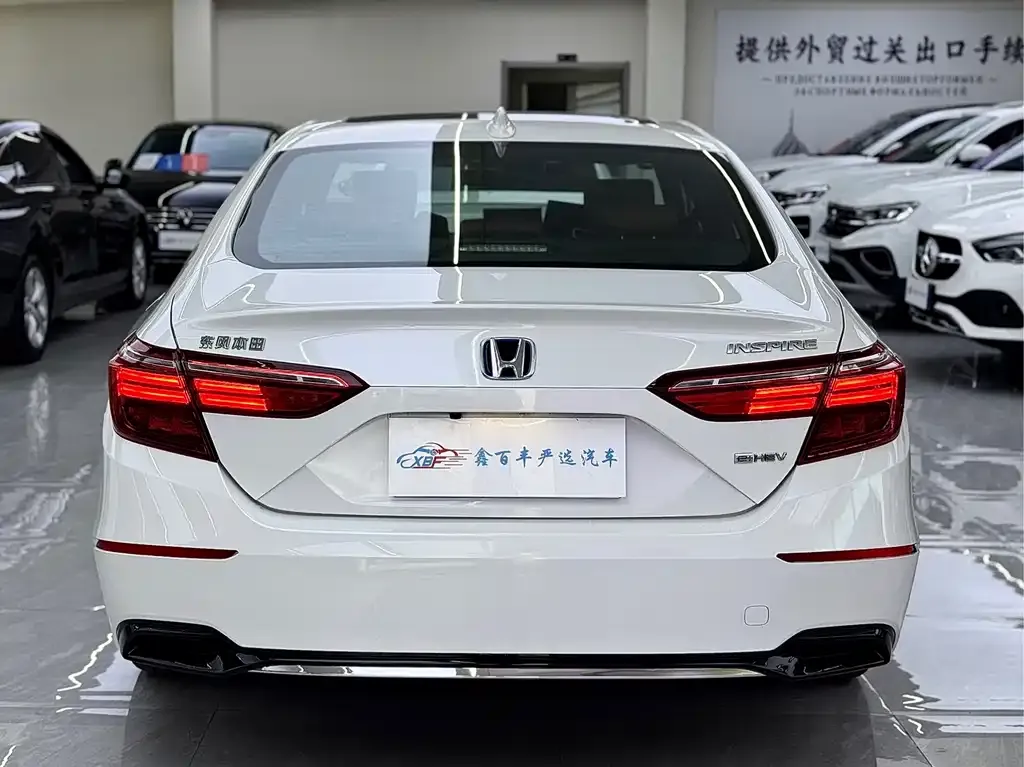 Honda Inspire — фото 10