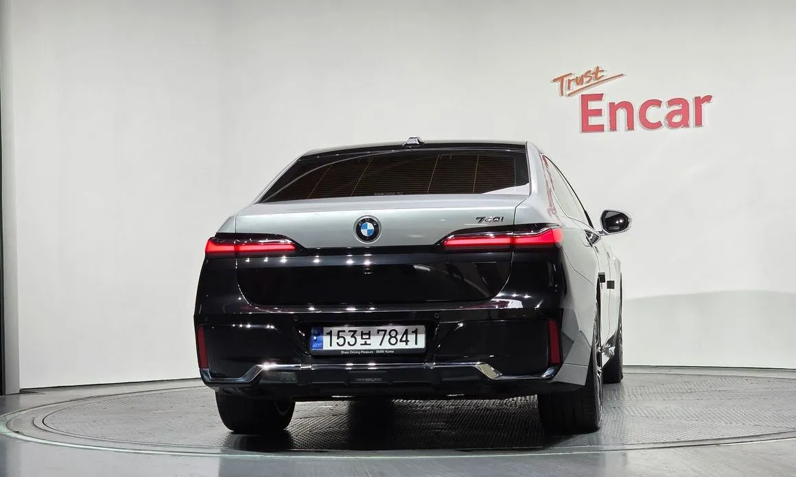 BMW 7-Series 2023 из KR, фото 4