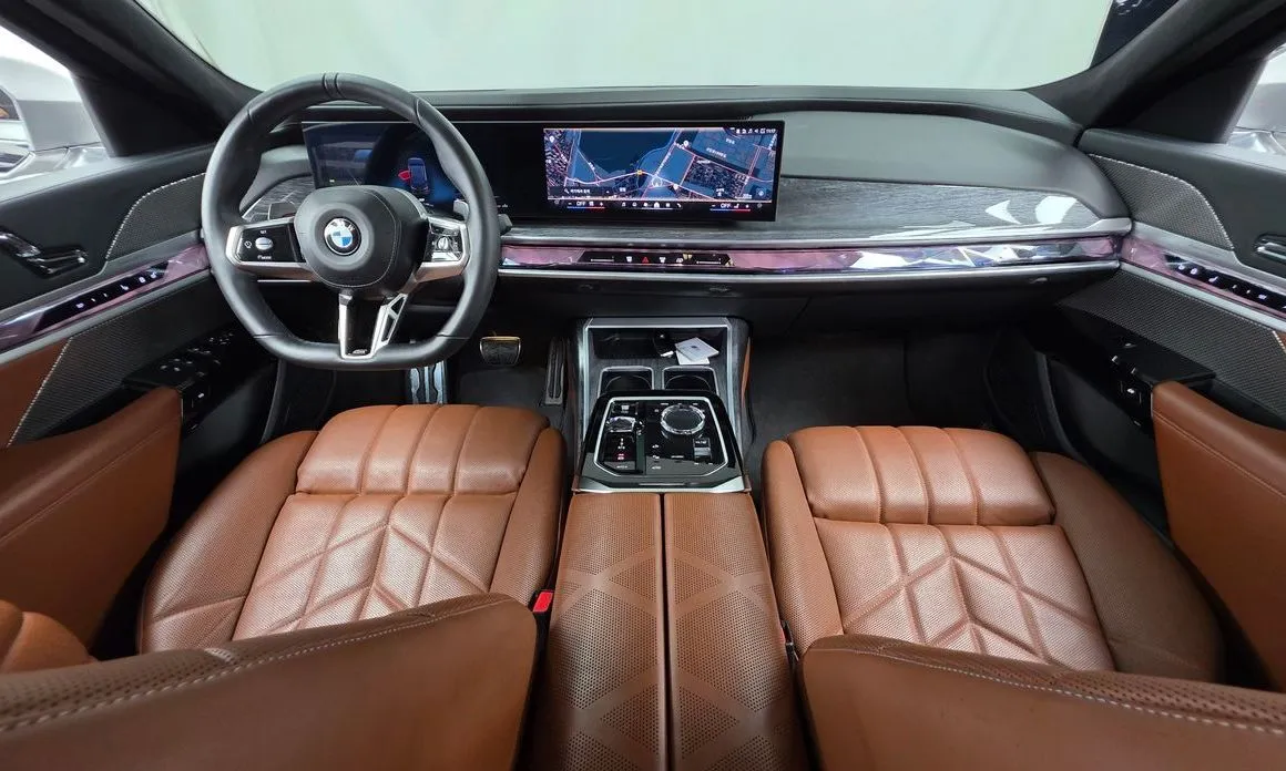BMW 7-Series 2023 из KR, фото 10
