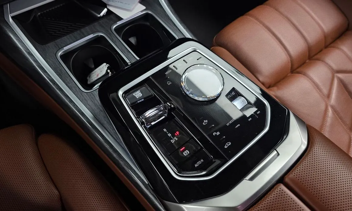 BMW 7-Series 2023 из KR, фото 7