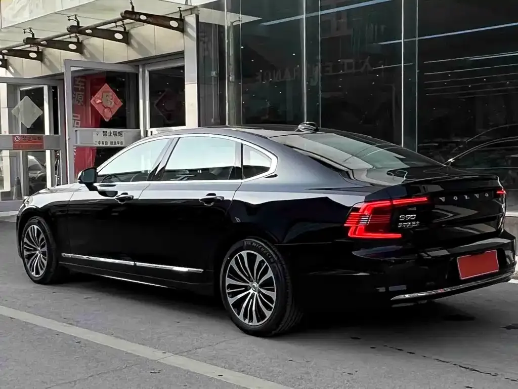 Volvo S90 — фото 8
