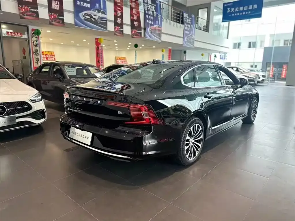Volvo S90 2024 из CN, фото 4