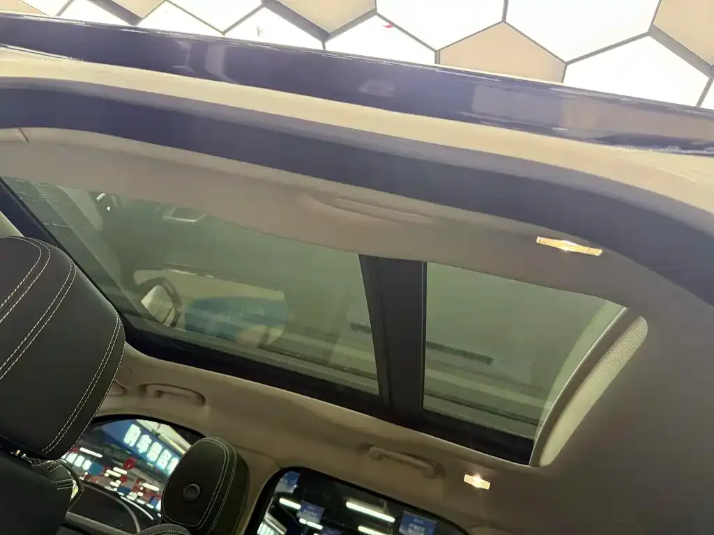 Land Rover Velar 2021 из CN, фото 2
