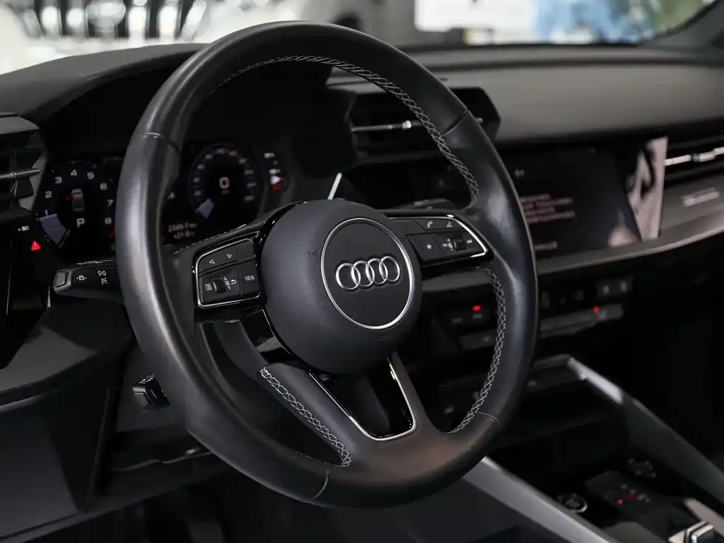 Audi A3 — фото 3