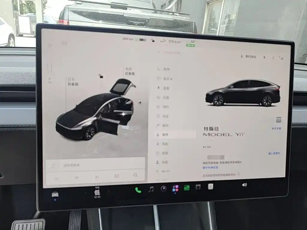 Tesla Model Y L — фото 3