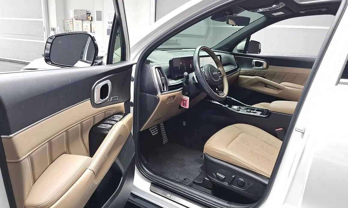 Kia Sorento — фото 8