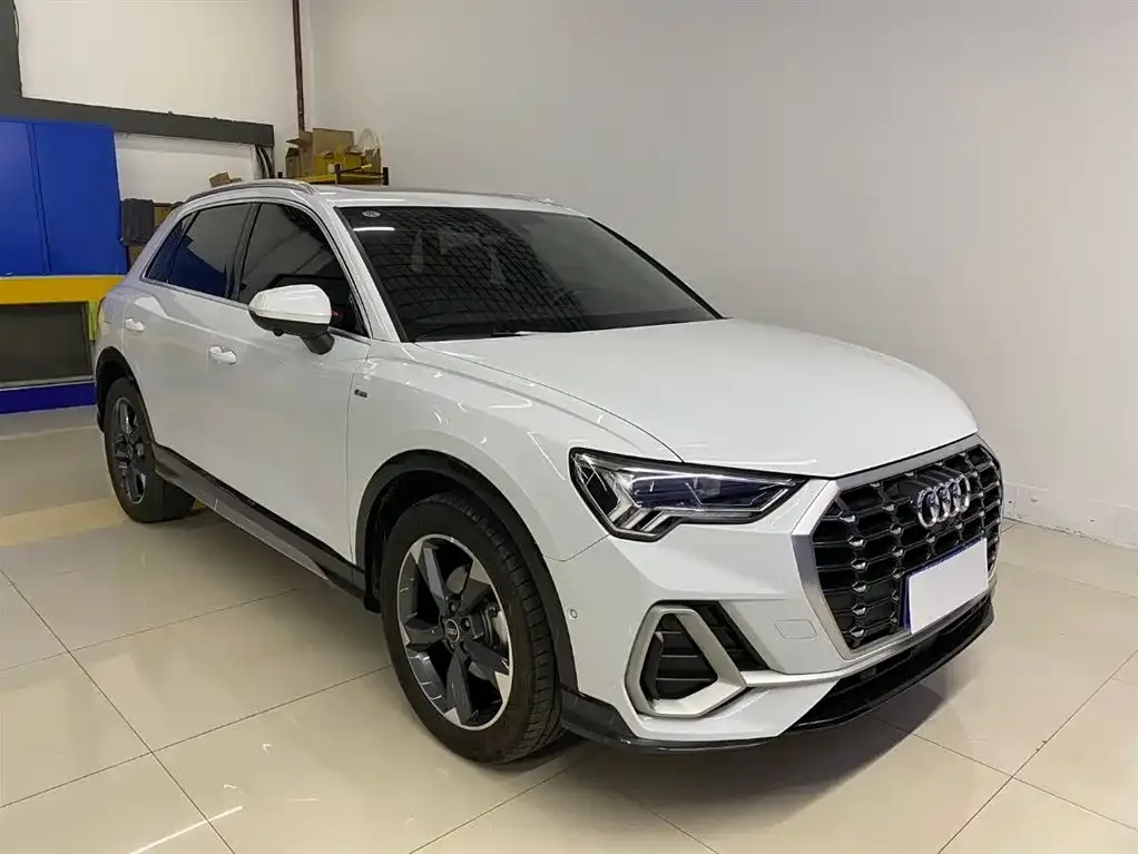 Audi Q3 — фото 10