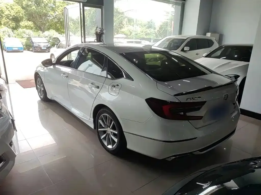 Honda Accord — фото 2