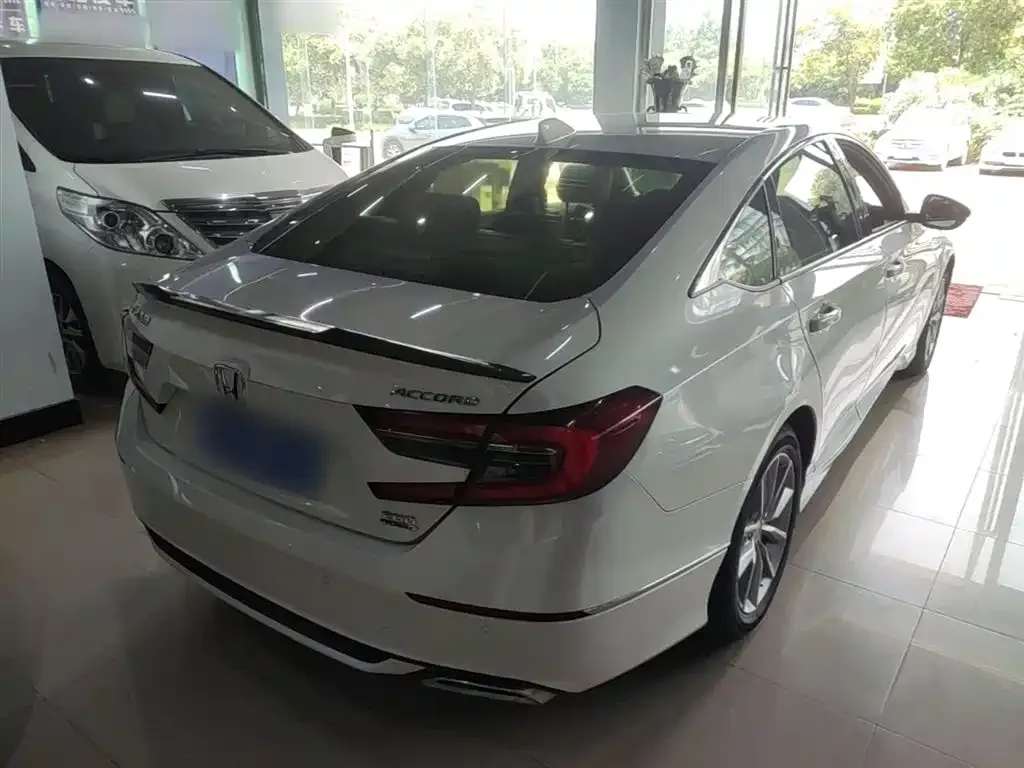 Honda Accord — фото 5