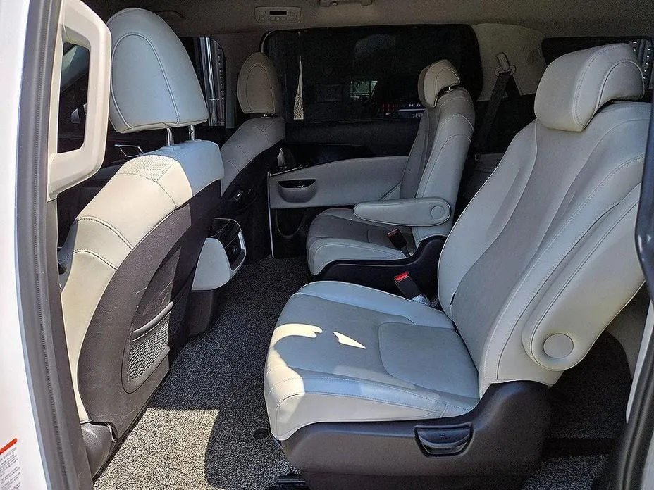 Kia Carnival 2021 из KR, фото 3