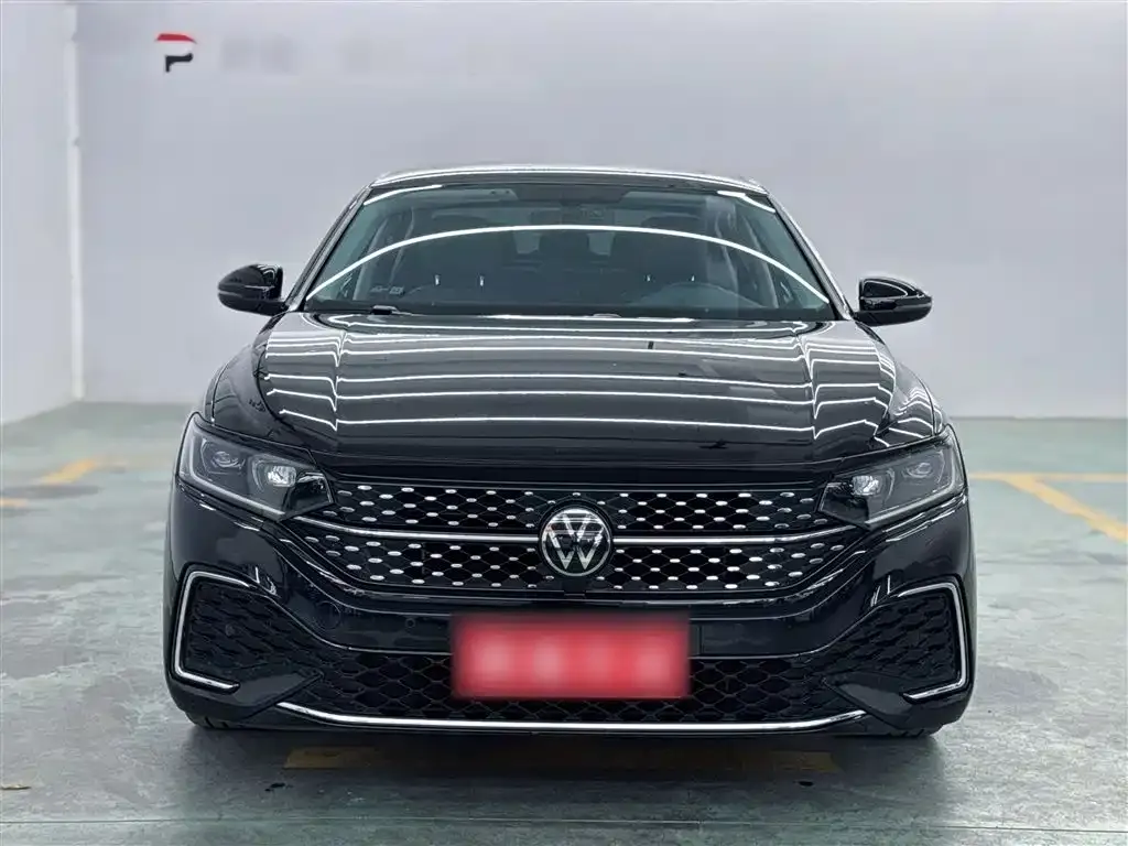Volkswagen Passat — фото 5