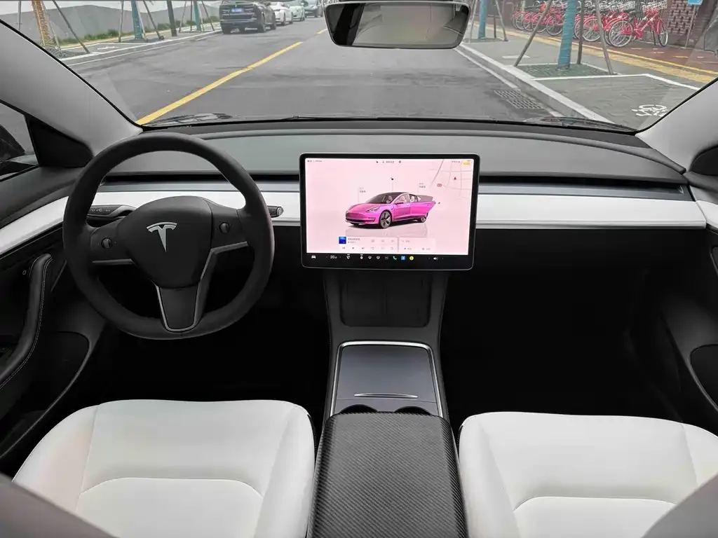 Tesla Model 3 — фото 6