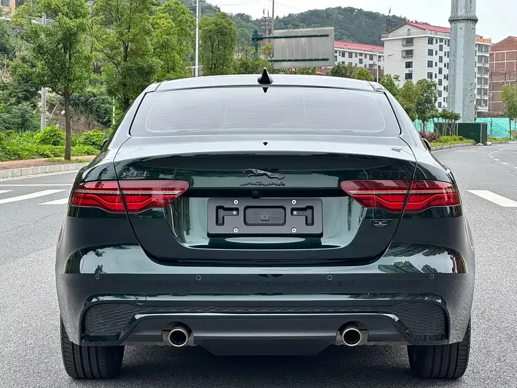 Jaguar XEL — фото 6