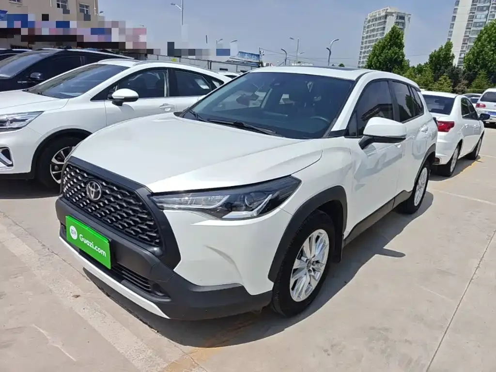 Toyota Corolla Cross — фото 1