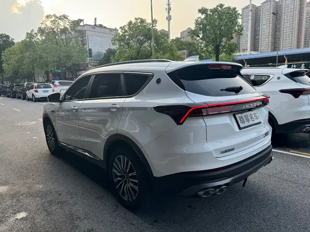 Jetour X70 PLUS — фото 10